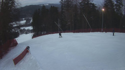 Prostřední část sjezdovky a snowpark