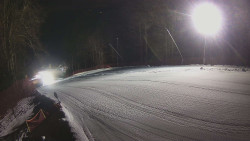 Prostřední část sjezdovky a snowpark