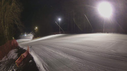 Prostřední část sjezdovky a snowpark