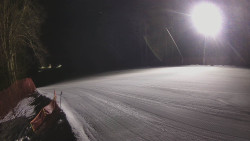 Prostřední část sjezdovky a snowpark