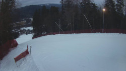 Prostřední část sjezdovky a snowpark