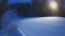 Prostřední část sjezdovky a snowpark