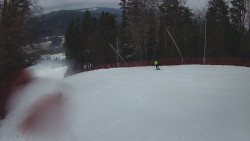 Prostřední část sjezdovky a snowpark