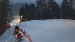 Prostřední část sjezdovky a snowpark