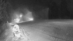 Prostřední část sjezdovky a snowpark