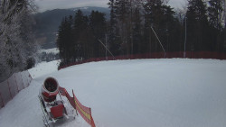 Prostřední část sjezdovky a snowpark