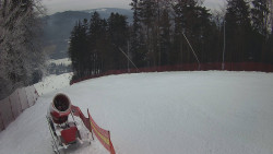 Prostřední část sjezdovky a snowpark