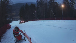 Prostřední část sjezdovky a snowpark