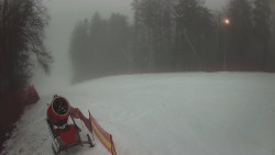 Prostřední část sjezdovky a snowpark