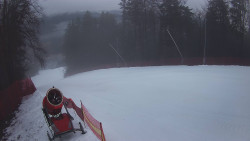 Prostřední část sjezdovky a snowpark