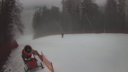 Prostřední část sjezdovky a snowpark