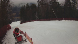 Prostřední část sjezdovky a snowpark