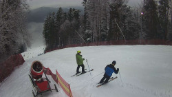 Prostřední část sjezdovky a snowpark
