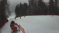 Prostřední část sjezdovky a snowpark