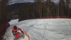 Prostřední část sjezdovky a snowpark