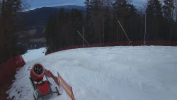 Prostřední část sjezdovky a snowpark