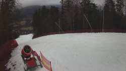 Prostřední část sjezdovky a snowpark