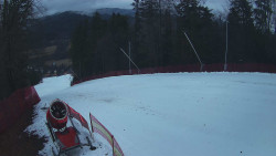 Prostřední část sjezdovky a snowpark