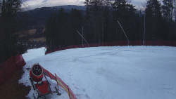 Prostřední část sjezdovky a snowpark
