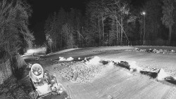 Prostřední část sjezdovky a snowpark