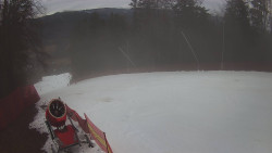 Prostřední část sjezdovky a snowpark