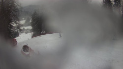 Prostřední část sjezdovky a snowpark