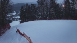 Prostřední část sjezdovky a snowpark