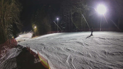 Prostřední část sjezdovky a snowpark