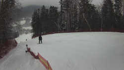 Prostřední část sjezdovky a snowpark