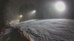 Prostřední část sjezdovky a snowpark