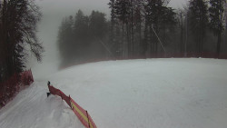 Prostřední část sjezdovky a snowpark