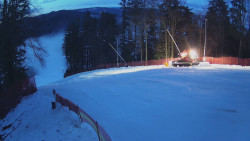 Prostřední část sjezdovky a snowpark