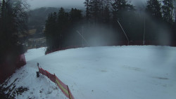 Prostřední část sjezdovky a snowpark