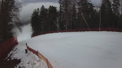Prostřední část sjezdovky a snowpark