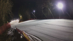 Prostřední část sjezdovky a snowpark