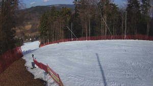 Skiareál Karolinka  - Prostřední část sjezdovky a snowpark - 3.3.2026 v 11:55