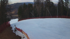 Skiareál Karolinka  - Prostřední část sjezdovky a snowpark - 3.3.2026 v 16:55