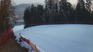 Skiareál Karolinka - Prostřední část sjezdovky a snowpark - 4.3.2026 v 07:25 Skiareál Karolinka - Prostřední část sjezdovky a snowpark - 4.3.2026 v 07:25