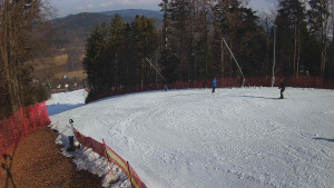 Skiareál Karolinka - Prostřední část sjezdovky a snowpark - 4.3.2026 v 10:02 Skiareál Karolinka - Prostřední část sjezdovky a snowpark - 4.3.2026 v 10:02