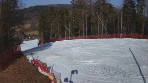 Skiareál Karolinka  - Prostřední část sjezdovky a snowpark - 9.3.2026 v 12:55