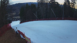 Prostřední část sjezdovky a snowpark