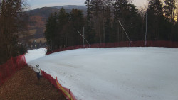 Prostřední část sjezdovky a snowpark