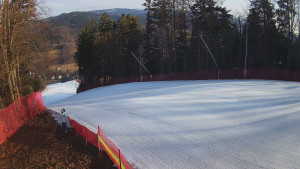 Skiareál Karolinka  - Prostřední část sjezdovky a snowpark - 13.3.2026 v 07:55