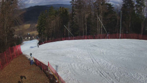 Skiareál Karolinka  - Prostřední část sjezdovky a snowpark - 13.3.2026 v 10:55