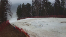 Prostřední část sjezdovky a snowpark