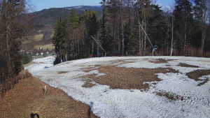 Skiareál Karolinka  - Prostřední část sjezdovky a snowpark - 19.3.2026 v 10:55