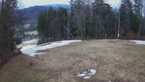 Skiareál Karolinka  - Prostřední část sjezdovky a snowpark - 25.3.2026 v 16:20