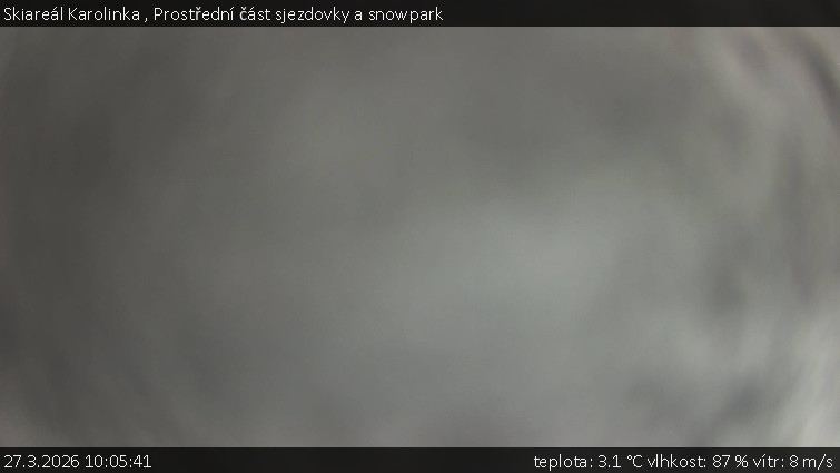 Skiareál Karolinka  - Prostřední část sjezdovky a snowpark - 27.3.2026 v 10:05