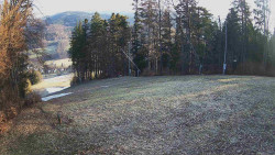 Prostřední část sjezdovky a snowpark