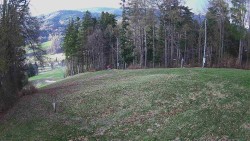 Prostřední část sjezdovky a snowpark